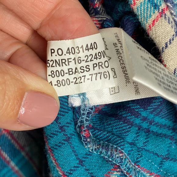 Bass Pro Shop Natural Reflection Blue Plaid Shirt Medium - Picture 4 of 6